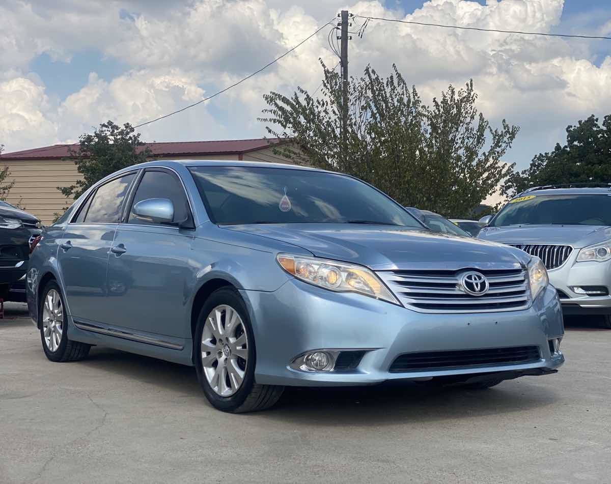 Used 2011 Toyota Avalon FWD image 20