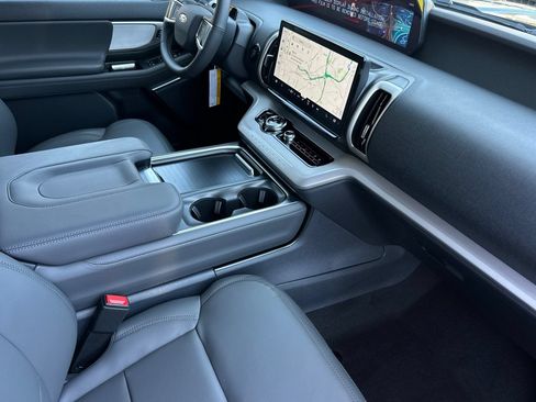 New 2026 Ford Expedition Max Active RWD image 16