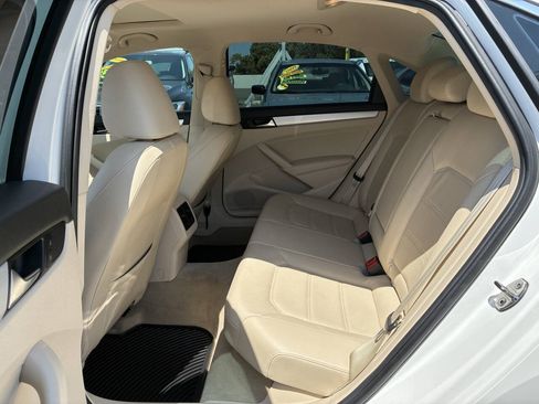 Used 2013 Volkswagen Passat TDI SE FWD image 4