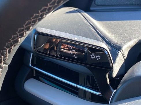 New 2025 Lincoln Navigator Reserve w/ Jet Appearance Package image 18