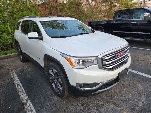 Used 2019 GMC Acadia SLT w/ LPO, Floor Liner Package image 3