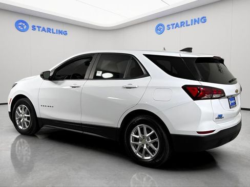 Certified 2024 Chevrolet Equinox LS w/ LS Convenience Package FWD image 4