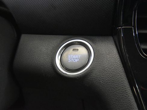 Used 2020 Hyundai Ioniq SE image 24