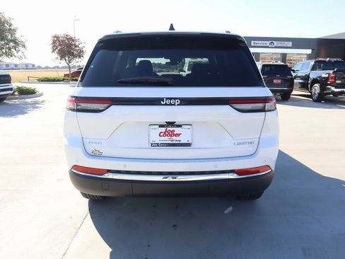 New 2025 Jeep Grand Cherokee Limited image 22