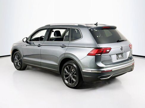 Certified 2024 Volkswagen Tiguan SE w/ Panoramic Sunroof Package AWD/4WD image 7