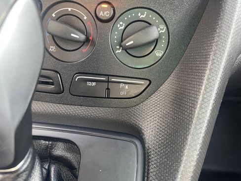 Used 2016 Ford Transit Connect XL image 17