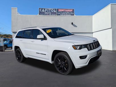Used 2019 Jeep Grand Cherokee Altitude