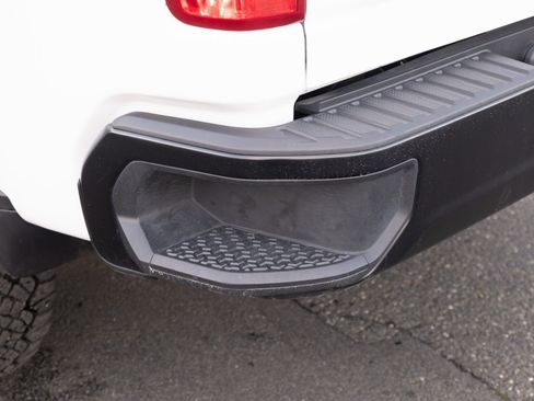 Used 2024 Chevrolet Silverado 3500 W/T image 22