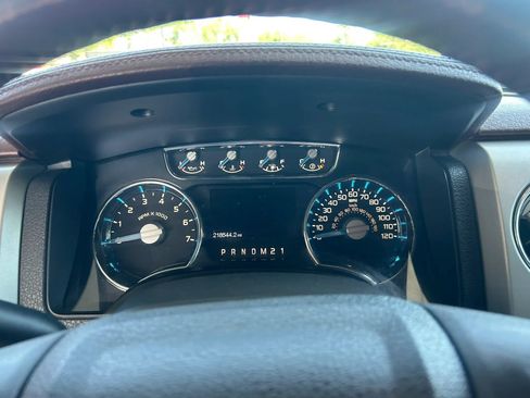 Used 2014 Ford F150 King Ranch w/ King Ranch Luxury Package AWD/4WD image 24