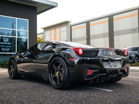 Used 2015 Ferrari 458 Italia Coupe image 5