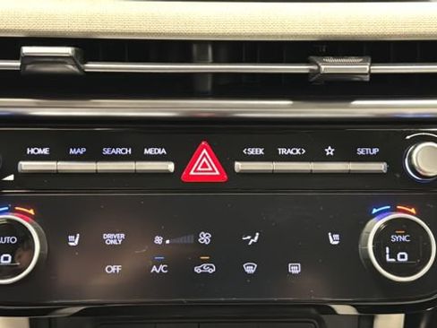 Used 2025 Hyundai Tucson SEL AWD/4WD image 18