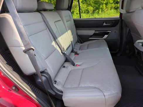 Used 2024 Toyota Sequoia Limited w/ Tow Technology Package AWD/4WD image 33