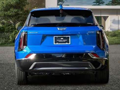New 2026 Cadillac Optiq Luxury 1 image 5