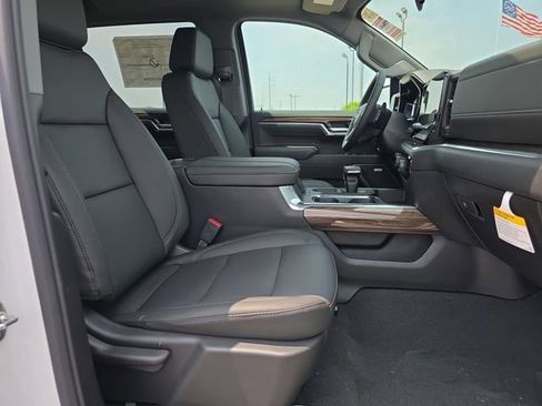 New 2026 Chevrolet Silverado 1500 RST w/ Redline Edition AWD/4WD image 15