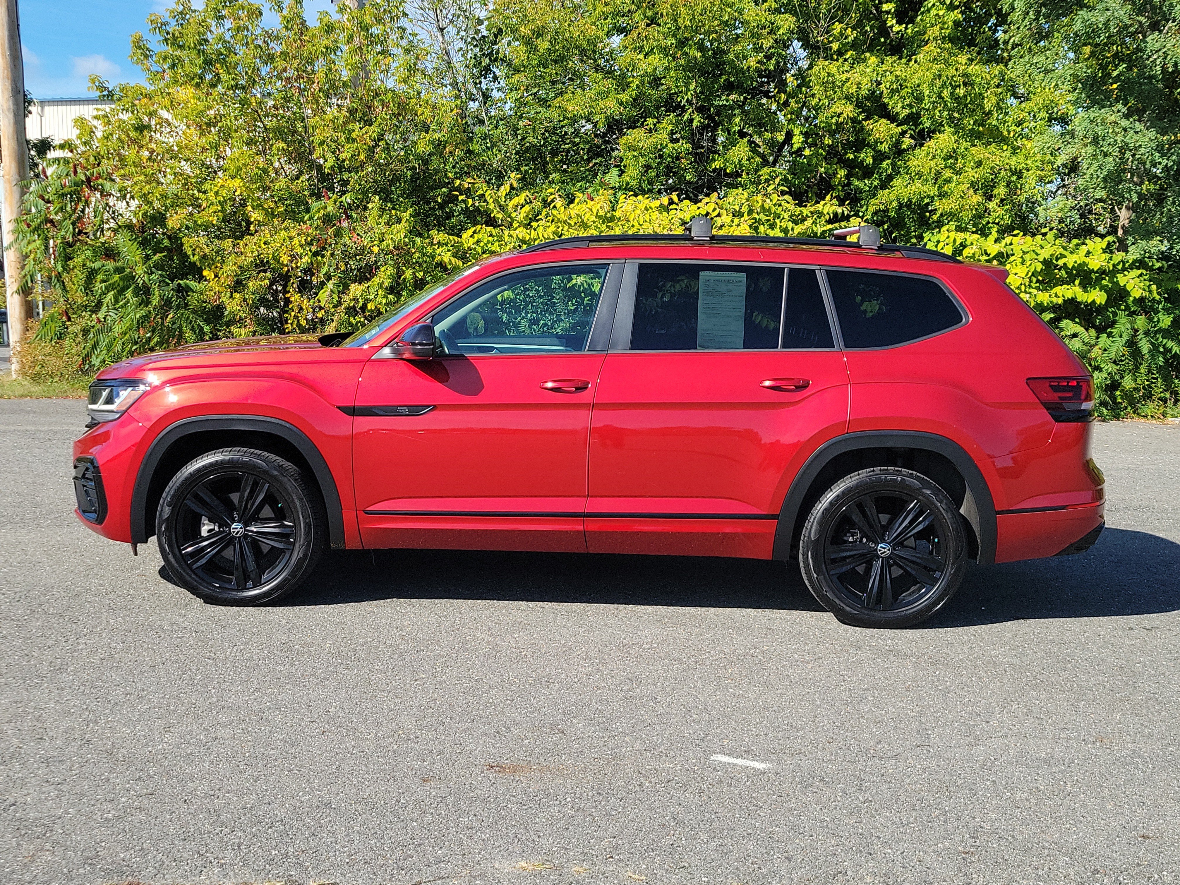 Used 2022 Volkswagen Atlas SEL R-Line AWD/4WD image 8