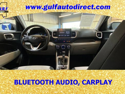 Used 2024 Hyundai Venue SEL image 2