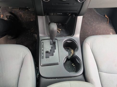 Used 2011 Kia Sorento LX FWD image 40