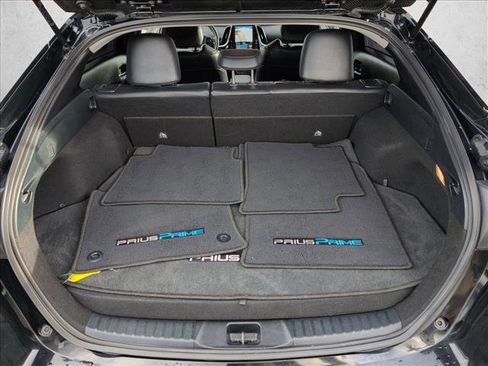 Used 2021 Toyota Prius Prime XLE w/ Carpet Mat Package (TMS) image 6