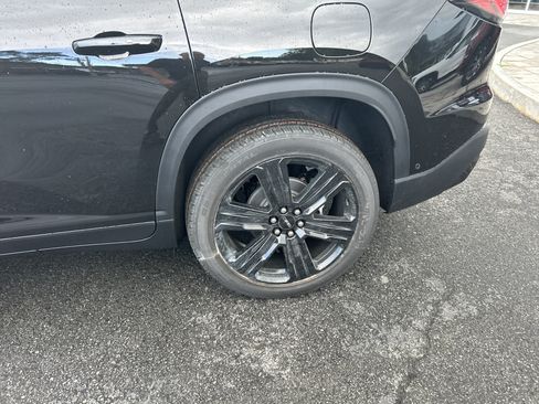 New 2026 GMC Acadia Elevation w/ Super Cruise Package FWD image 5