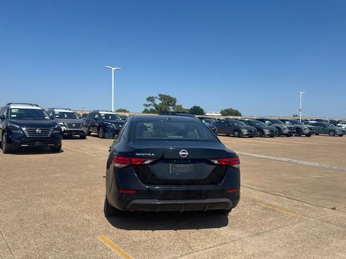 Certified 2025 Nissan Sentra SV FWD image 18