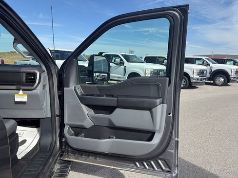 New 2025 Ford F150 XLT w/ Equipment Group 302A MID image 14