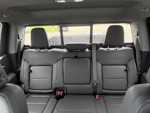 New 2026 Chevrolet Silverado 1500 RST w/ Redline Edition AWD/4WD image 25