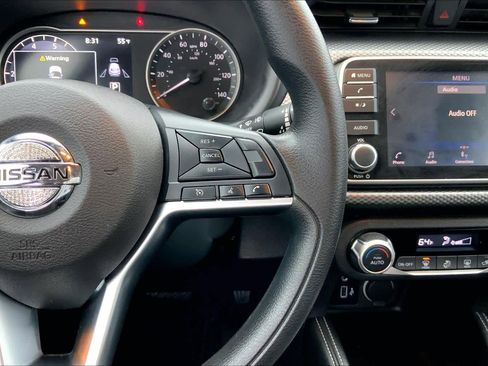 Used 2019 Nissan Kicks SV image 24