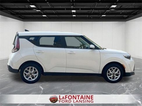 Used 2024 Kia Soul LX w/ Option Group 015 image 6