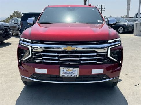 New 2025 Chevrolet Suburban Premier image 3