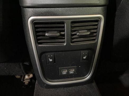 Used 2015 Dodge Charger SXT w/ AWD Plus Group image 22