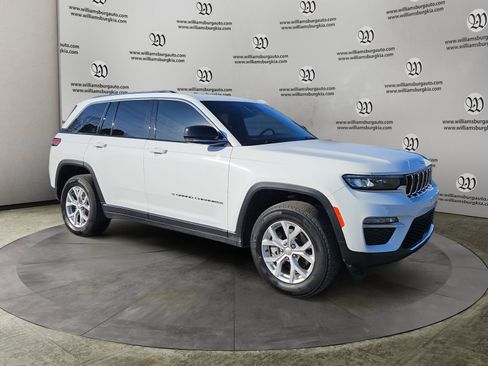 Used 2023 Jeep Grand Cherokee Limited RWD image 7