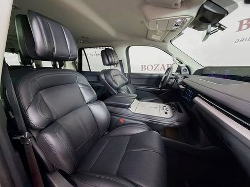 New 2026 Lincoln Navigator Premiere AWD/4WD image 31