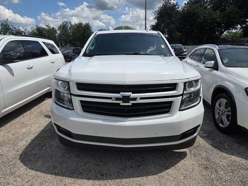 Used 2018 Chevrolet Tahoe Premier AWD/4WD image 2