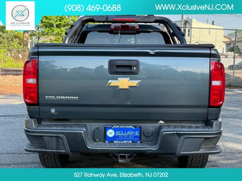 Used 2015 Chevrolet Colorado Z71 AWD/4WD image 3