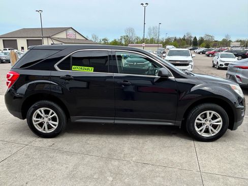 Used 2017 Chevrolet Equinox LS AWD/4WD image 4