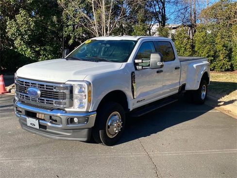 Used 2024 Ford F350 XLT w/ FX4 Off-Road Package image 3