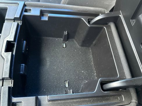 Used 2018 Chevrolet Silverado 1500 LT w/ LT Eassist Package image 31