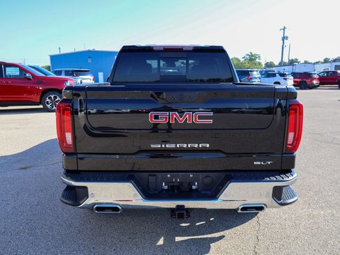 Used 2024 GMC Sierra 1500 SLT w/ SLT Premium Package AWD/4WD image 4