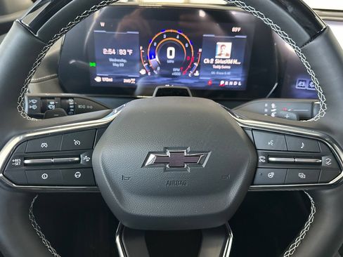 New 2026 Chevrolet Traverse Z71 w/ Enhanced Driving Package AWD/4WD image 27
