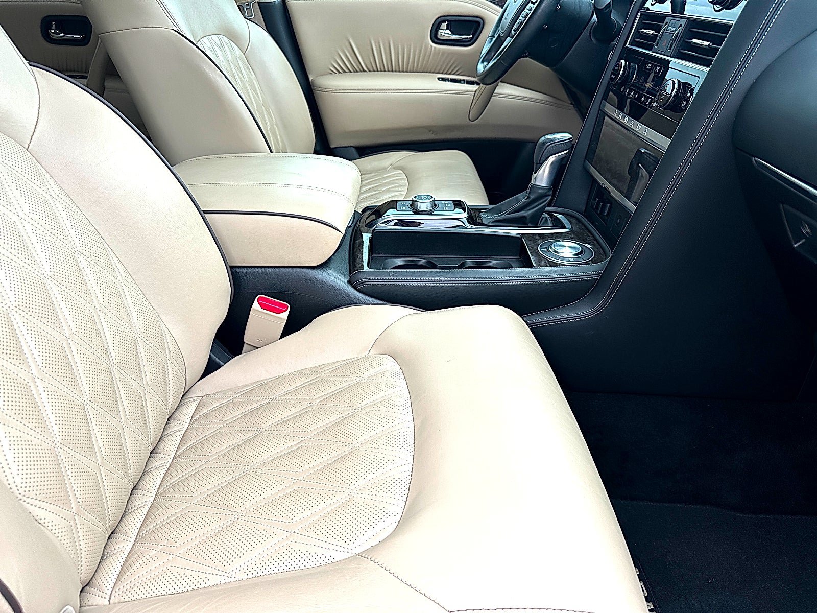 Used 2023 Nissan Armada Platinum w/ Captain's Chairs Package RWD image 30