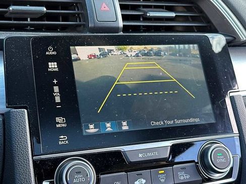 Used 2017 Honda Civic Touring image 16