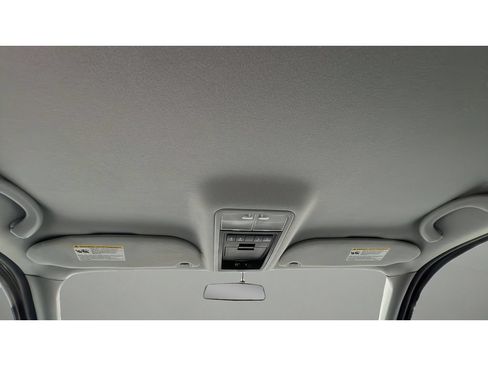 Used 2006 Ford Freestar Limited FWD image 28