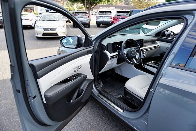 Certified 2026 Hyundai Tucson Limited FWD image 52