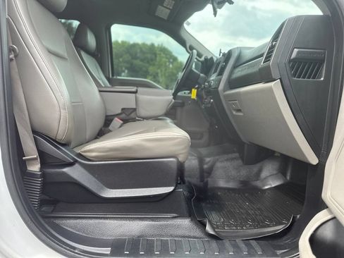 Used 2017 Ford F250 XL w/ STX Appearance Package AWD/4WD image 21