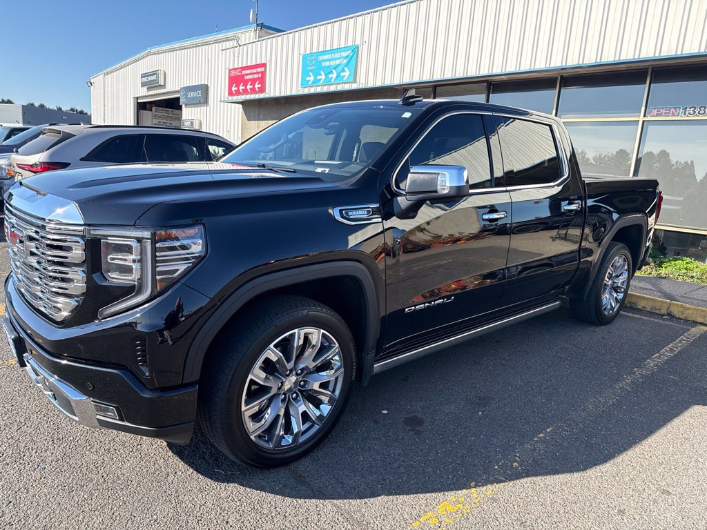 Used 2023 GMC Sierra 1500 Denali w/ Denali Reserve Package AWD/4WD image 7