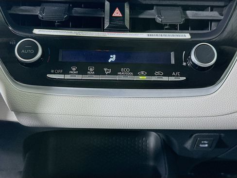 Used 2024 Toyota Corolla LE image 22