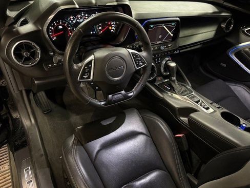 Used 2017 Chevrolet Camaro SS image 12