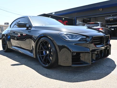 Used 2023 BMW M2 w/ Lighting Package RWD image 8