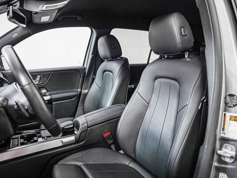 Certified 2023 Mercedes-Benz EQB 250+ w/ Exclusive Package image 11