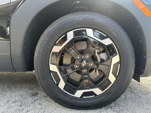 Used 2025 Hyundai Santa Fe SEL FWD image 18